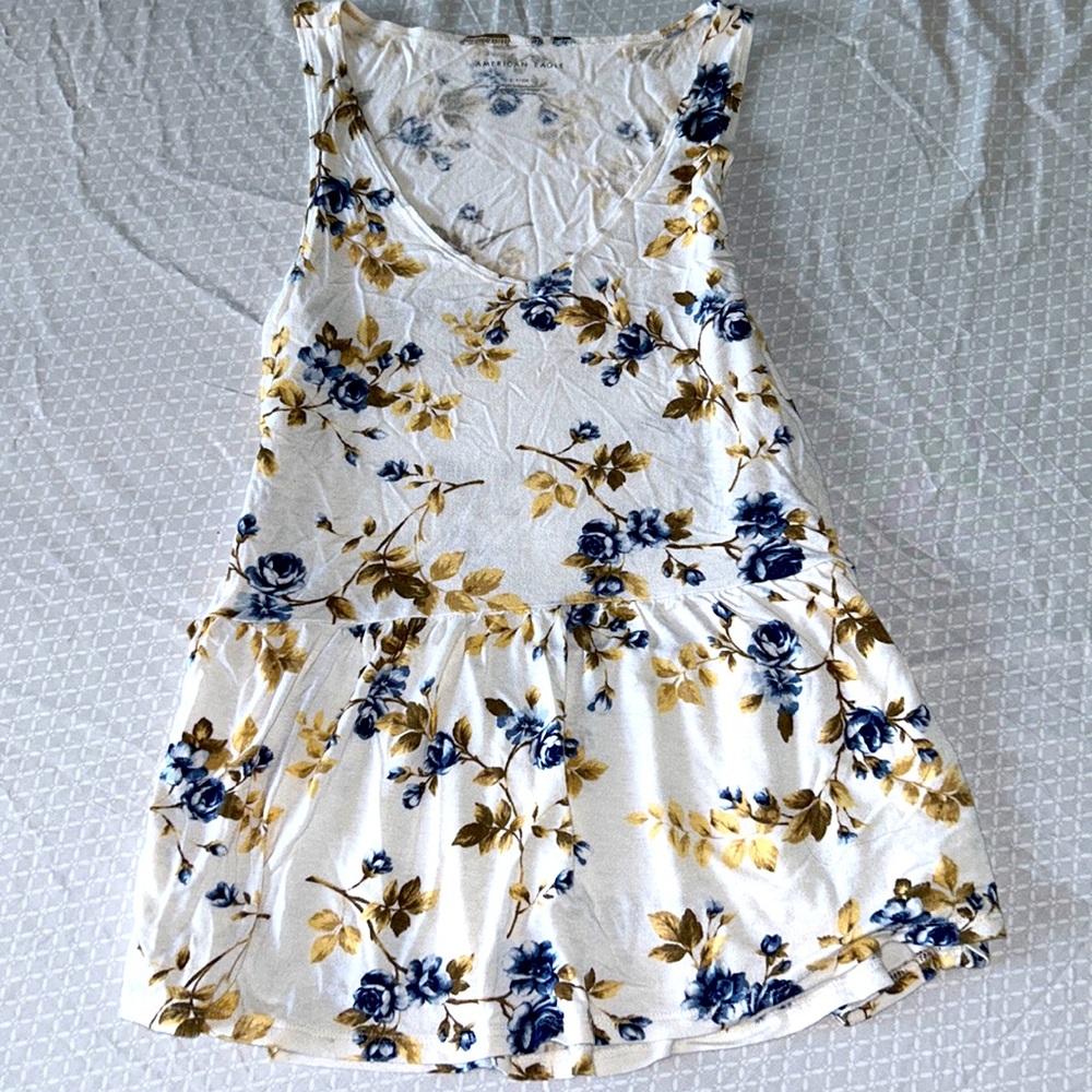 American Eagle Flowy Tank Top